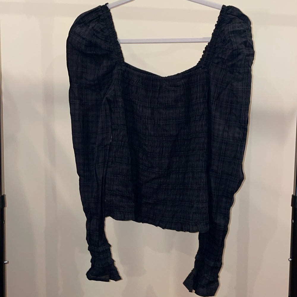 Vero Moda Black Long-Sleeve and puff sleeve top